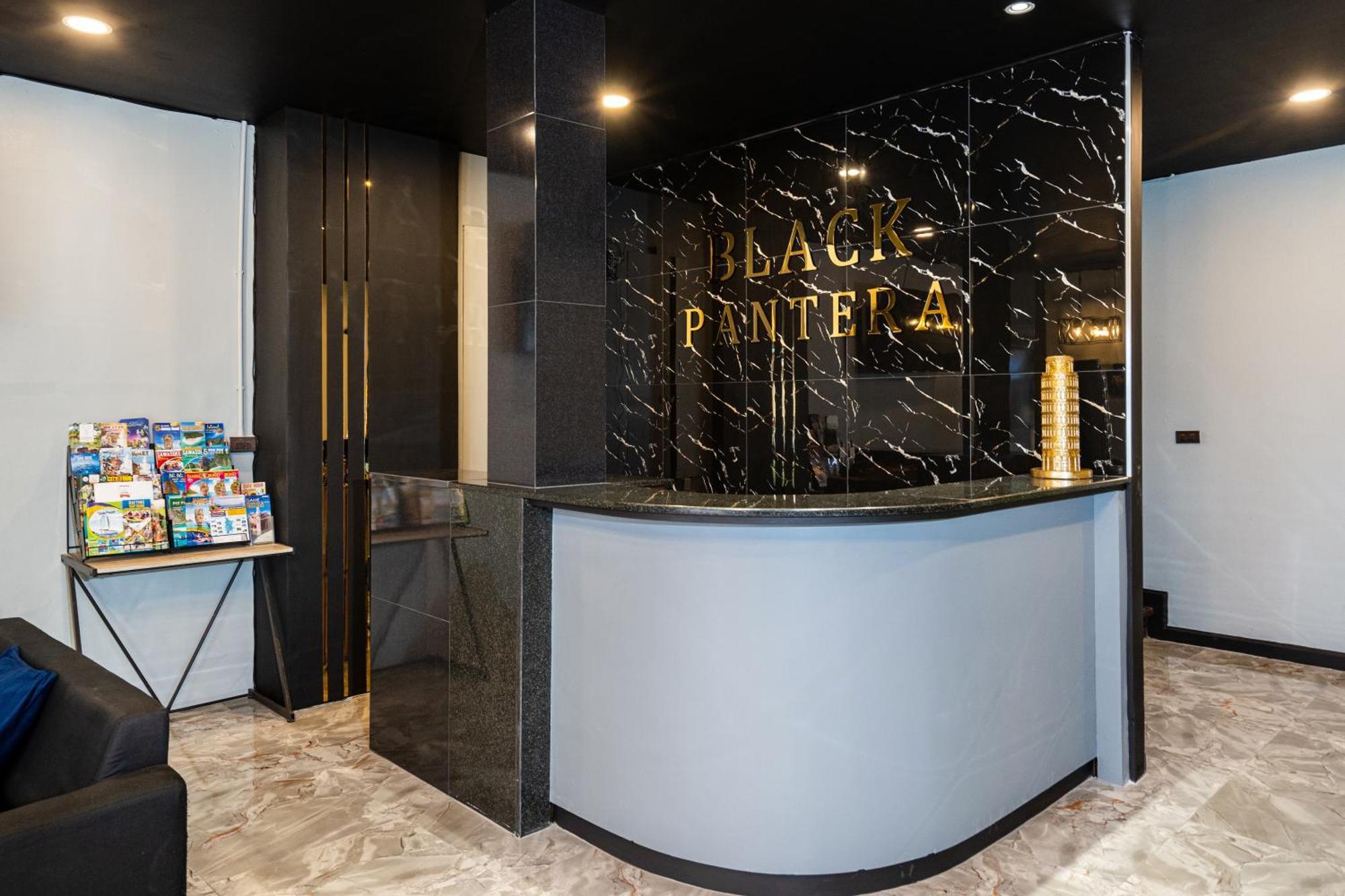 Black Pantera Hostel Patong Exterior photo